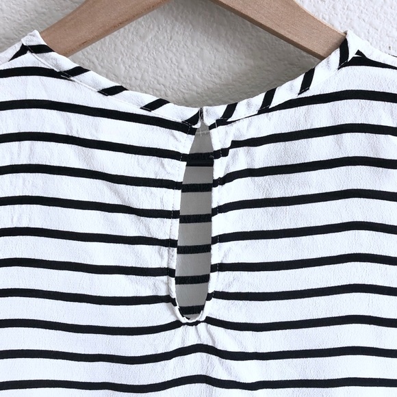 Like-New Striped Blouse - Picture 4 of 7